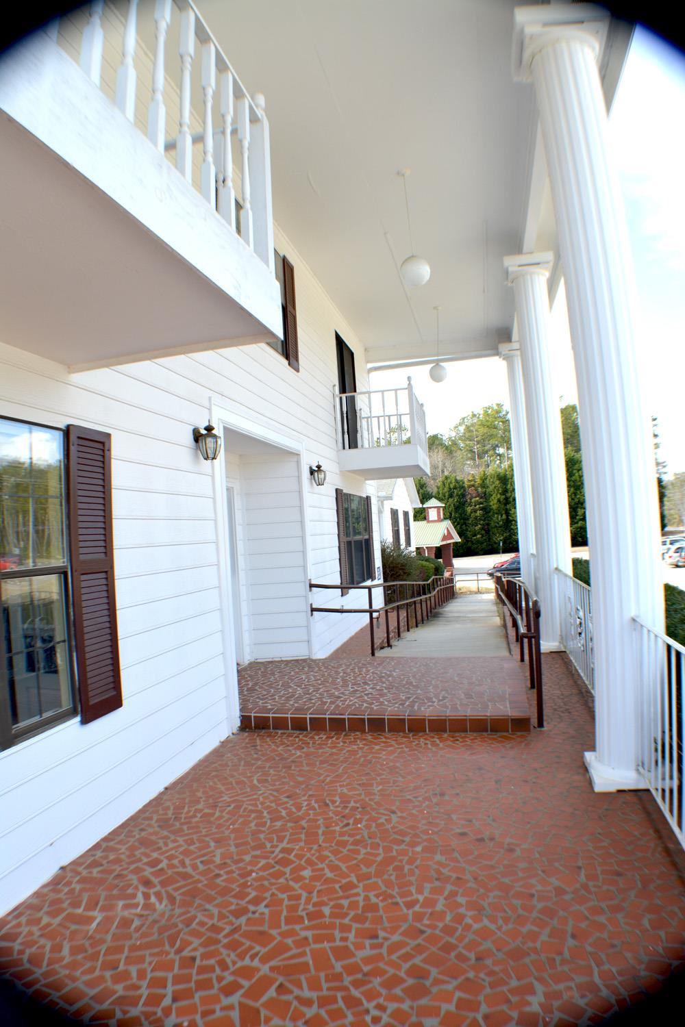 677 Jonesboro Rd, Mcdonough, GA 30253 photo 2