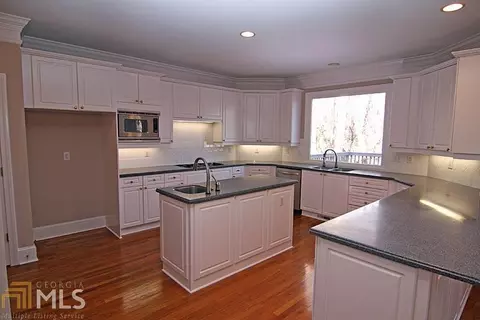 1035 River Laurel Dr, Suwanee, GA 30024 photo 9