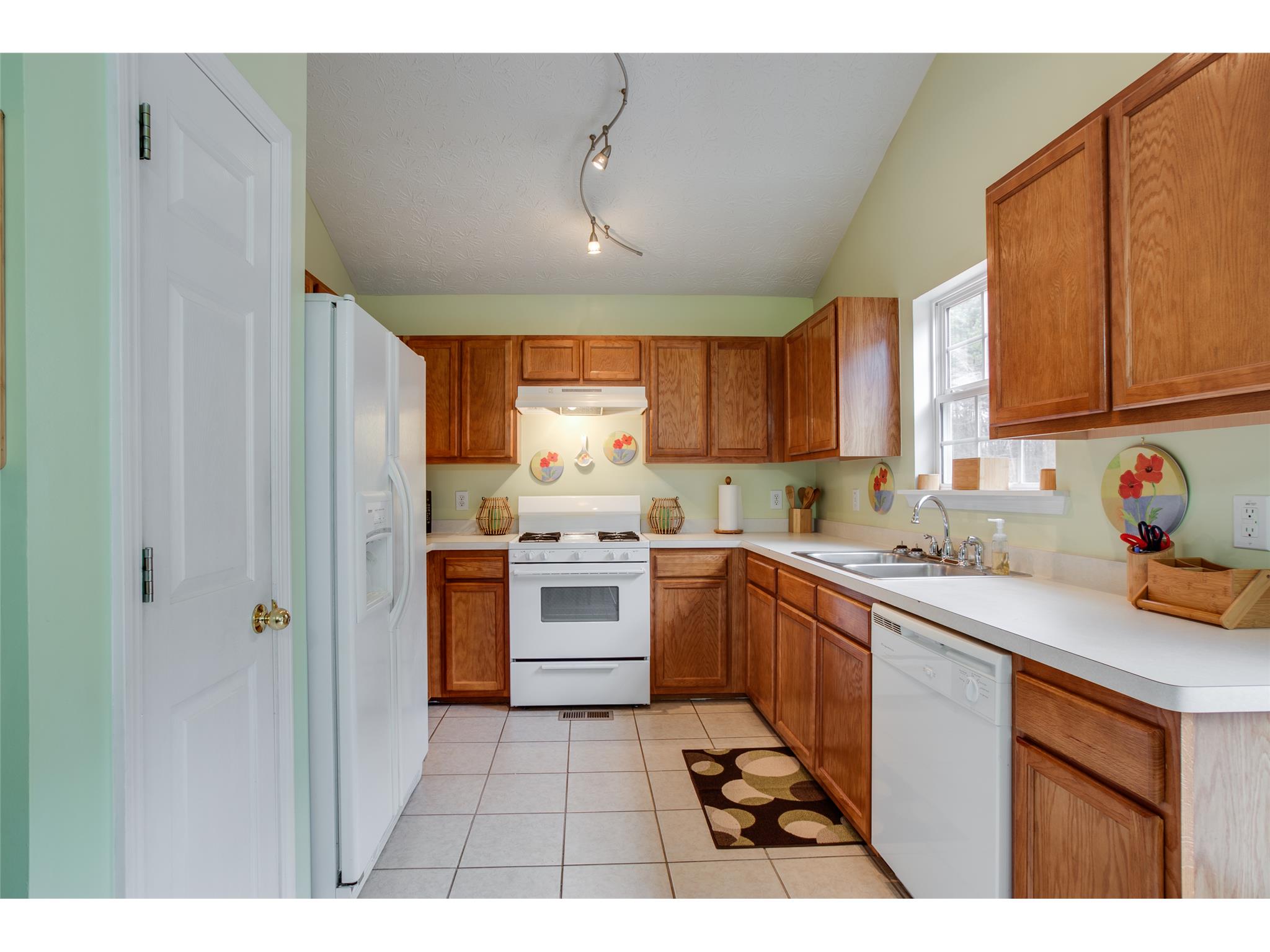365 Arlington Ln, Commerce, GA 30529 photo 8