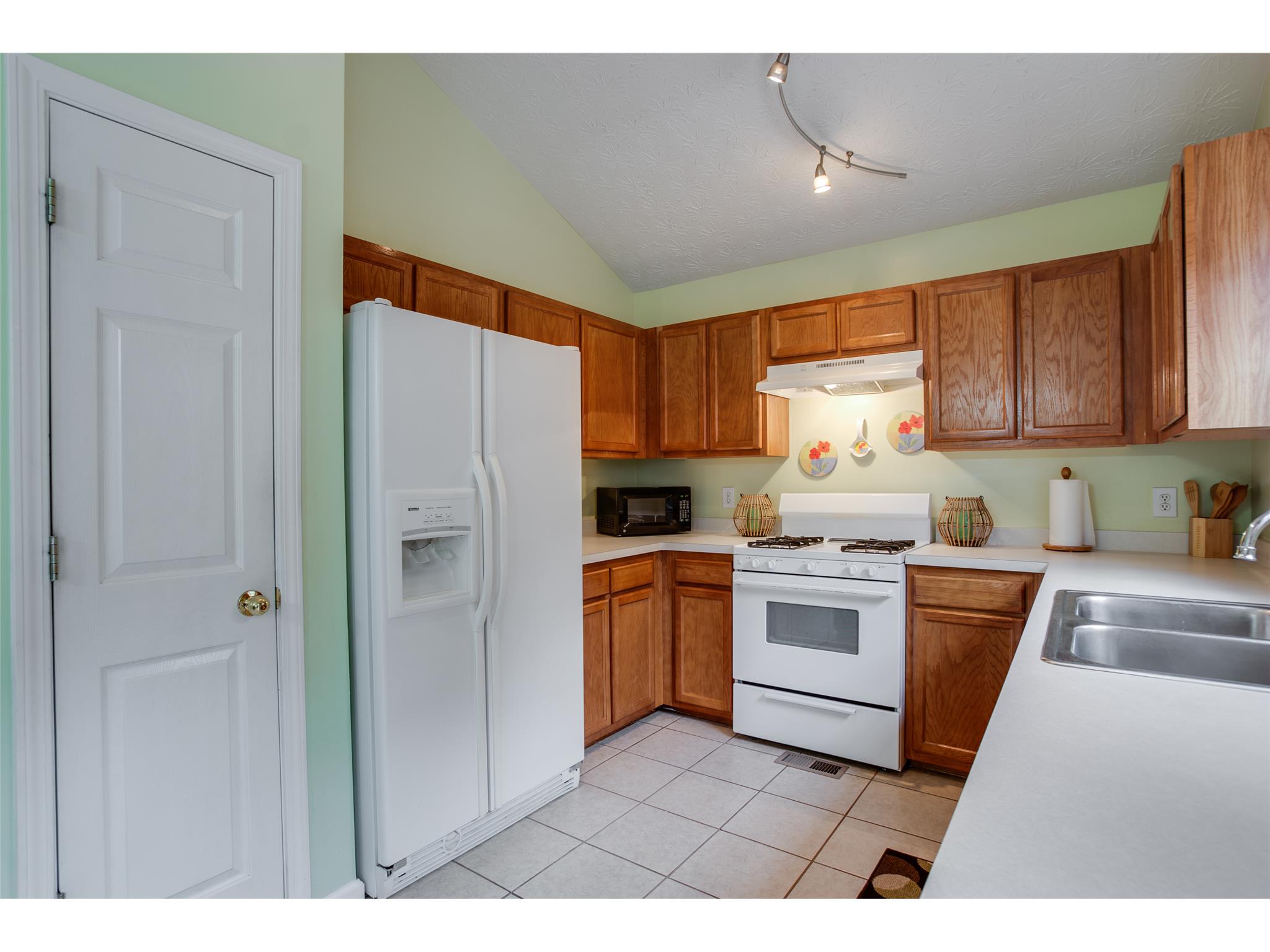 365 Arlington Ln, Commerce, GA 30529 photo 9