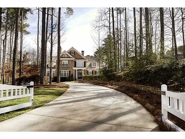 105 Old Barn Ct, Alpharetta, GA 30004 photo 1