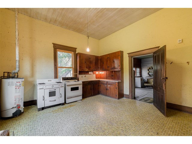 91 Hampton St, Mcdonough, GA 30252 photo 7