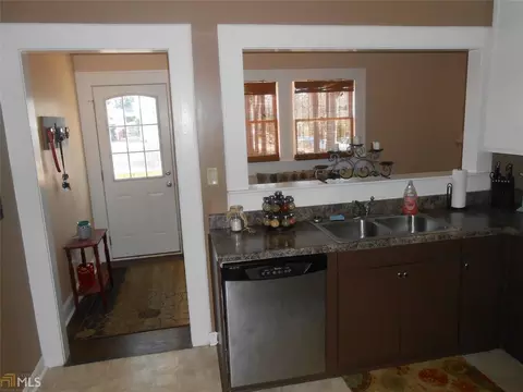 290 Victoria St, Commerce, GA 30529 photo 2