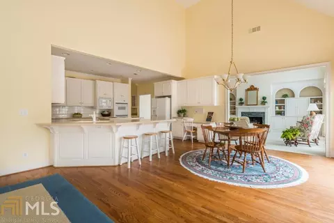 8905 Etching Overlook, Johns Creek, GA 30097 photo 12