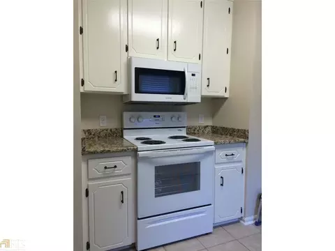 699 Giles Rd, Byron, GA 31008 photo 9