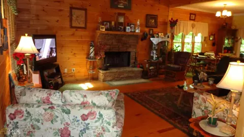 311 Borders Dr, Commerce, GA 30530 photo 2