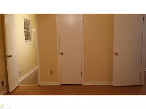 1976 Oxford Dr, Morrow, GA 30260 photo 12