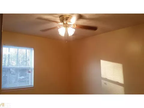 1976 Oxford Dr, Morrow, GA 30260 photo 18