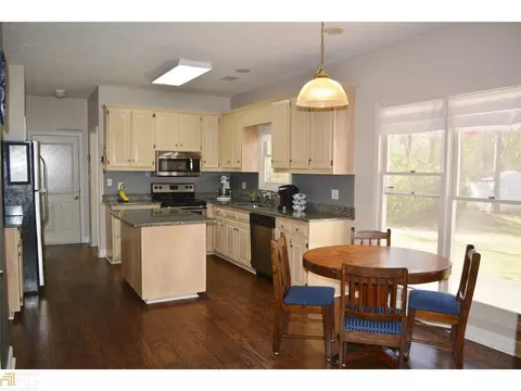105 Jefferson Pl, Lagrange, GA 30240 photo 9
