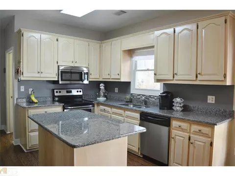 105 Jefferson Pl, Lagrange, GA 30240 photo 7