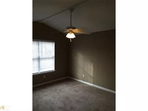 398 Debra Dr, Lagrange, GA 30240 photo 7