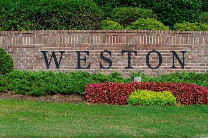 7635 Ledgewood Way, Suwanee, GA 30024 photo 2