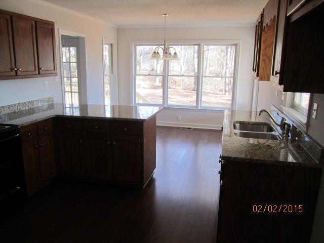 370 Redbud Dr, Barnesville, GA 30204 photo 6