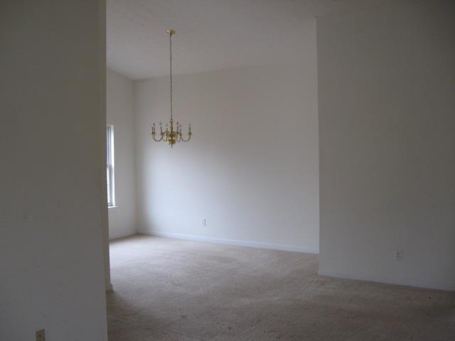 1019 Riverclift Dr, Conyers, GA 30094 photo 6