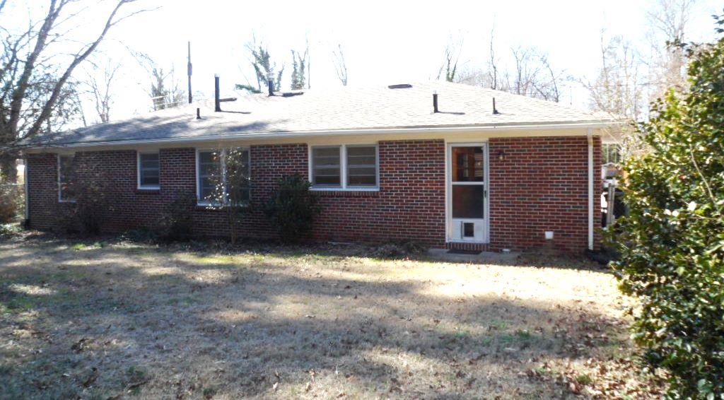 65 Hilltop Ln, Toccoa, GA 30577 photo 2