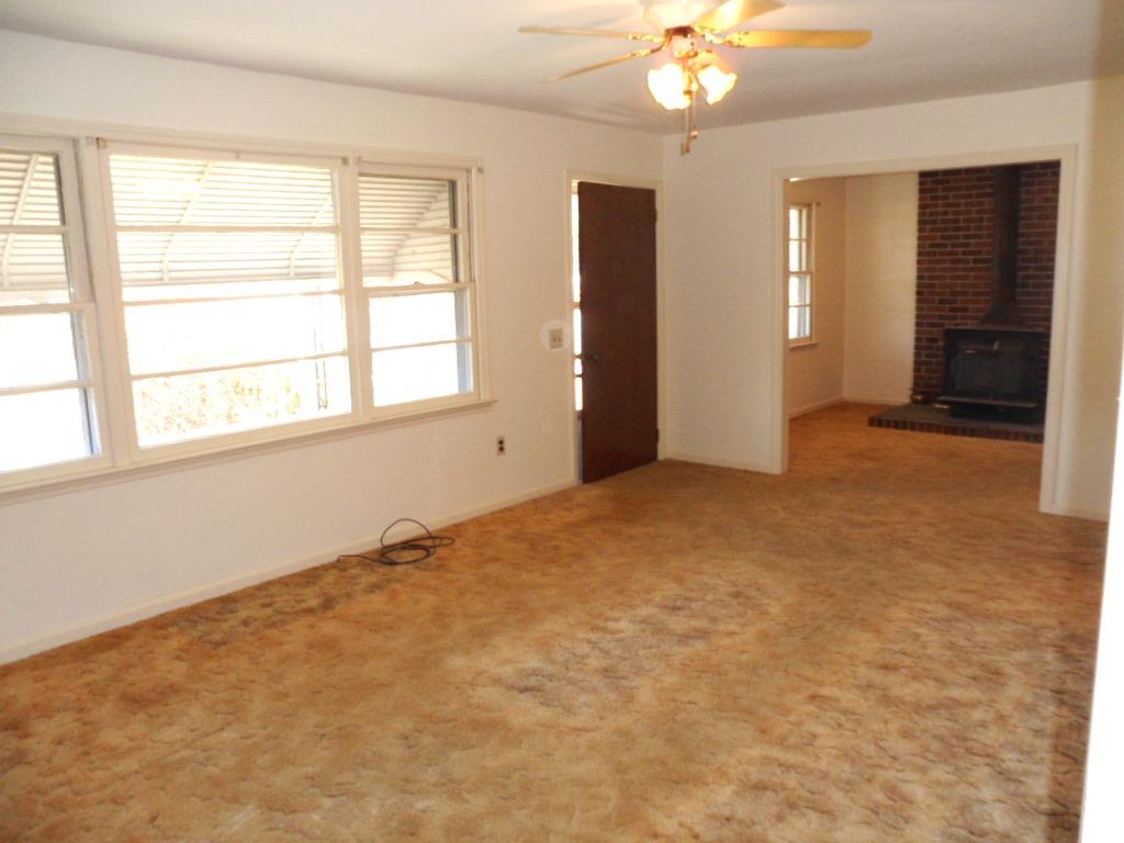 65 Hilltop Ln, Toccoa, GA 30577 photo 4