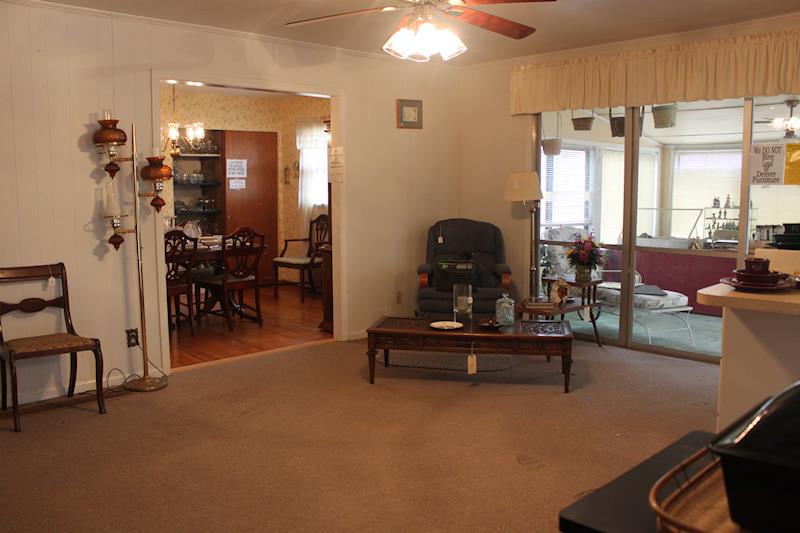 100 Cherokee Dr, Barnesville, GA 30204 photo 6