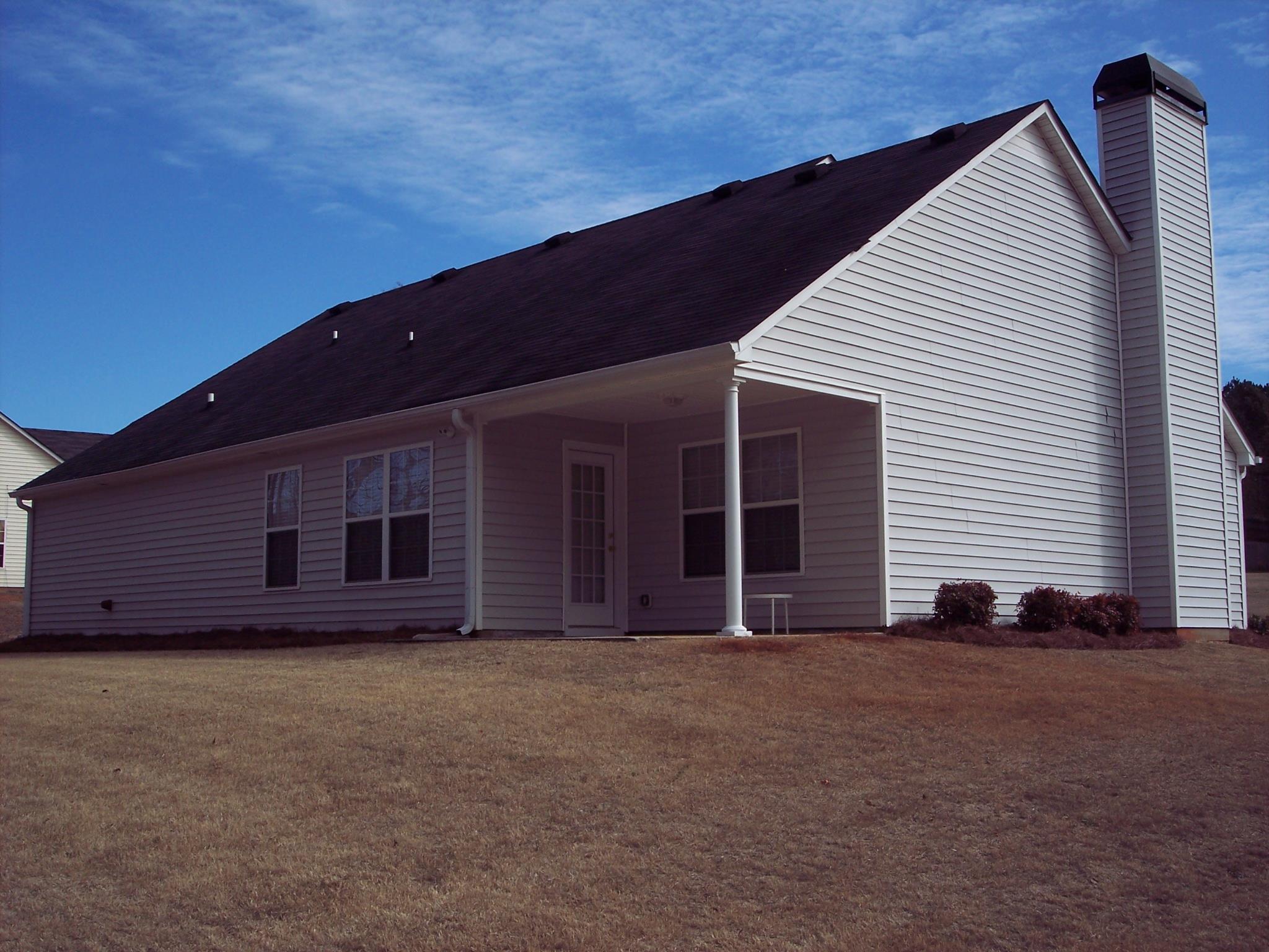 1307 Baylor Dr, Bethlehem, GA 30620 photo 2