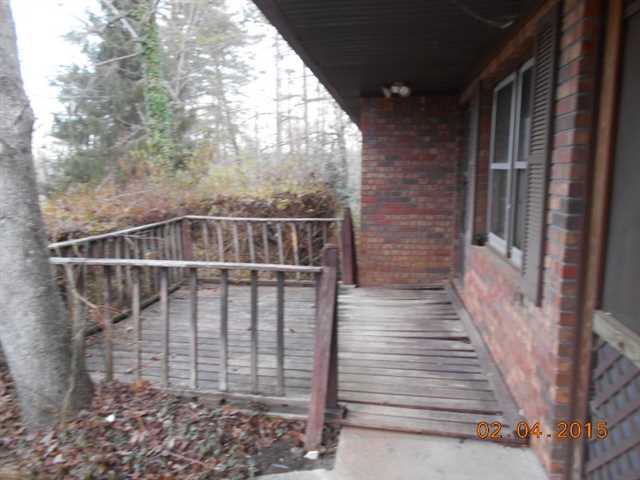 603 Elberta St, Cornelia, GA 30531 photo 2