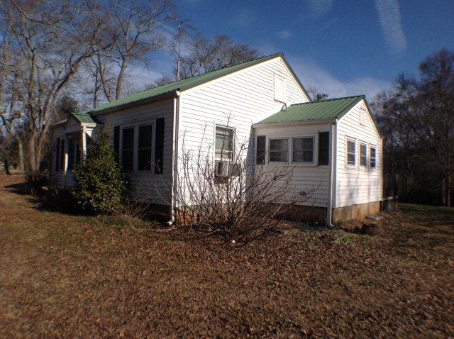 1304 Madison St, Comer, GA 30629 photo 3