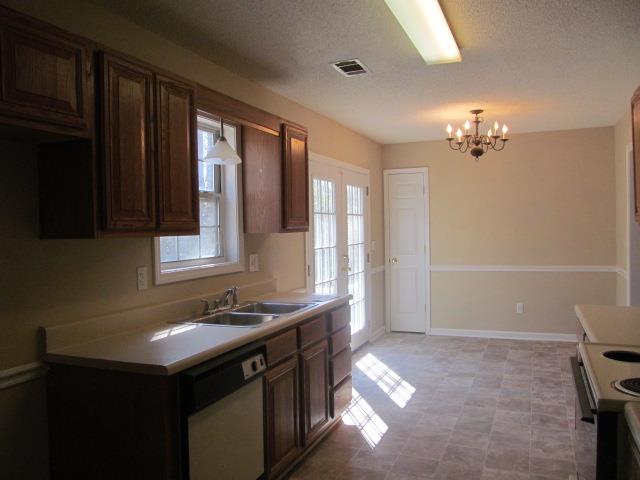 102 Paddlewheel Dr, Lagrange, GA 30240 photo 10