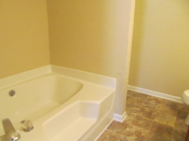 102 Paddlewheel Dr, Lagrange, GA 30240 photo 5