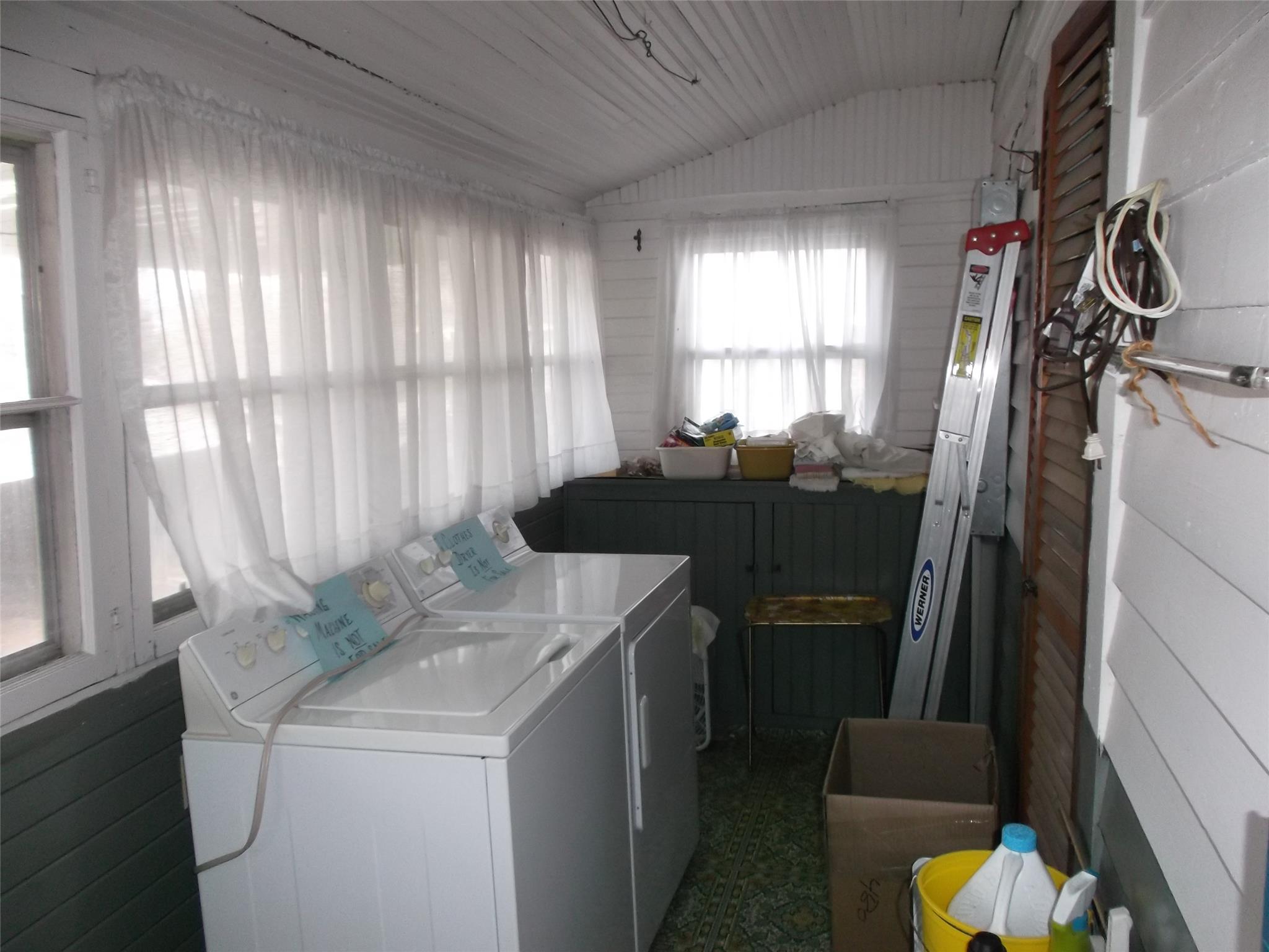 53 Bowden St, Commerce, GA 30529 photo 10