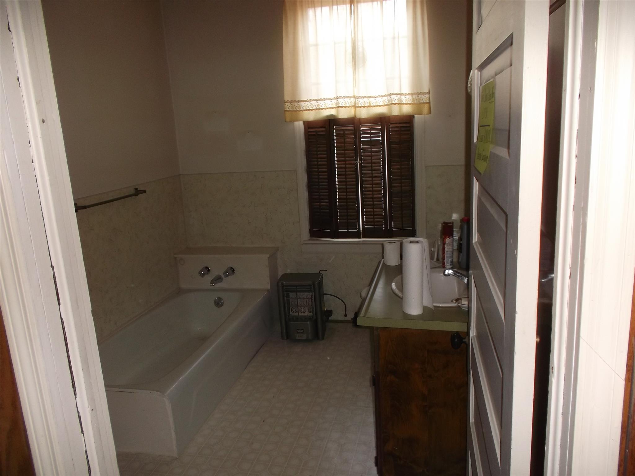 53 Bowden St, Commerce, GA 30529 photo 13