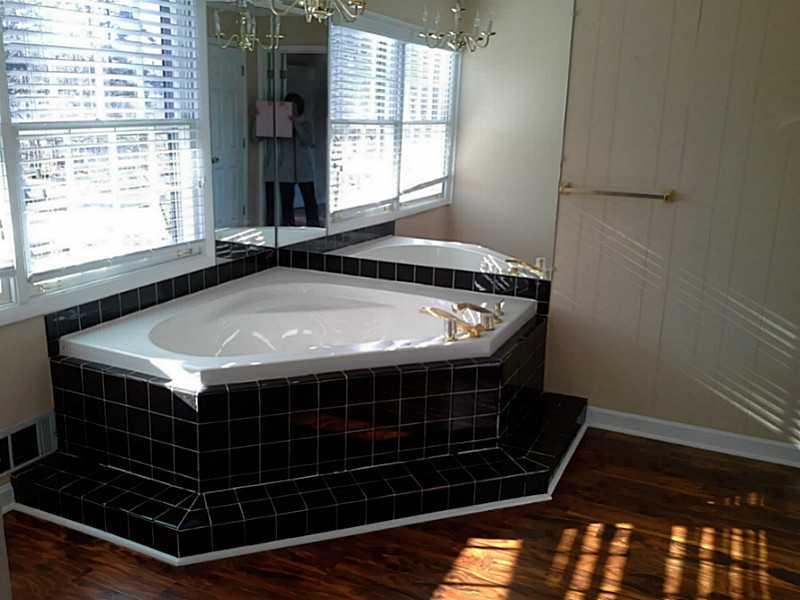 2878 Mockingbird Cir, Duluth, GA 30096 photo 6