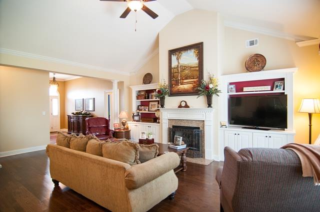109 Creek Pointe Dr, Lagrange, GA 30240 photo 5