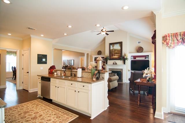109 Creek Pointe Dr, Lagrange, GA 30240 photo 10