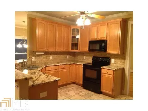 1065 River Bluff Dr, Winder, GA 30680 photo 6
