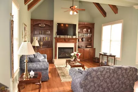 2690 Springbluff Ct, Buford, GA 30519 photo 2