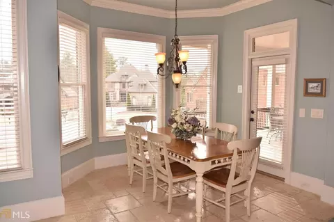 2690 Springbluff Ct, Buford, GA 30519 photo 3