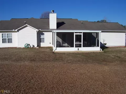 428 Hampton Green Dr, Lagrange, GA 30240 photo 4