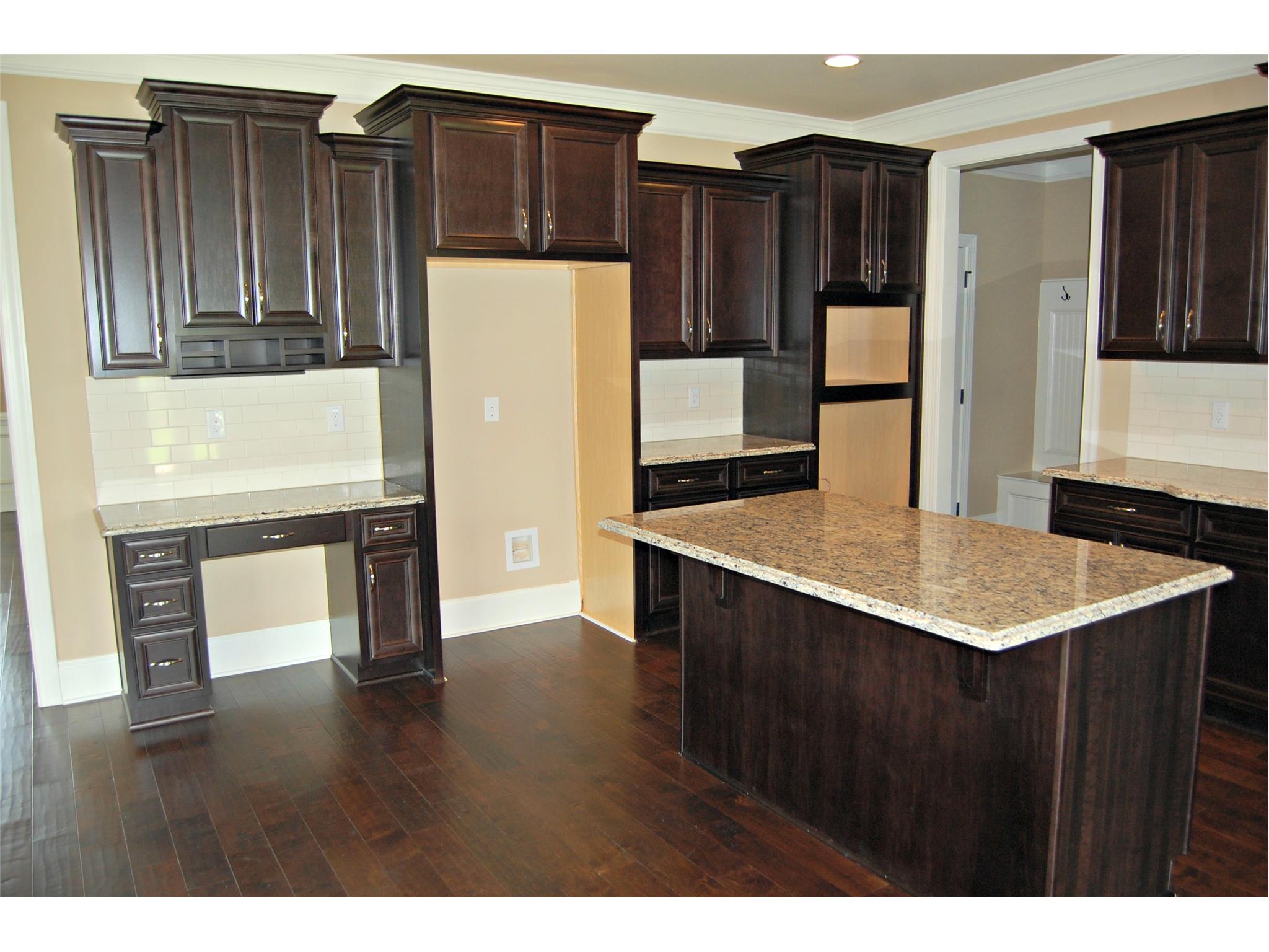 652 Heritage Post Ln, Grayson, GA 30017 photo 5