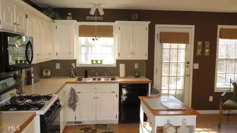 249 Kerry Dr, Jasper, GA 30143 photo 7