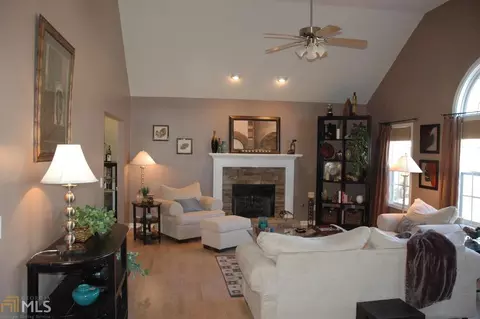 249 Kerry Dr, Jasper, GA 30143 photo 2