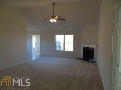140 Carrington Dr, Commerce, GA 30529 photo 4