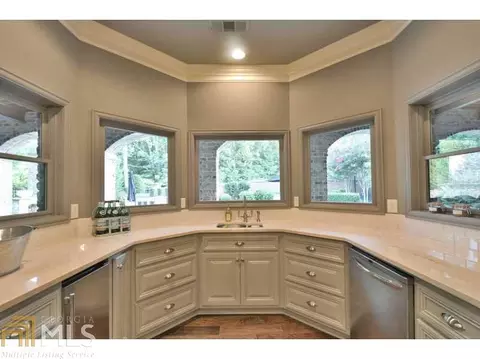 8180 Prestwick Cir, Duluth, GA 30097 photo 16