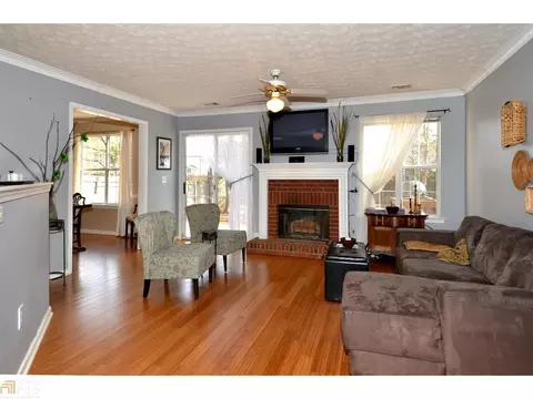 900 Ahearn Ct, Suwanee, GA 30024 photo 5