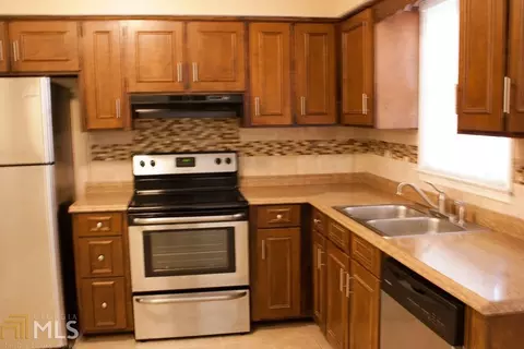 303 Valley Ct, Lagrange, GA 30241 photo 5