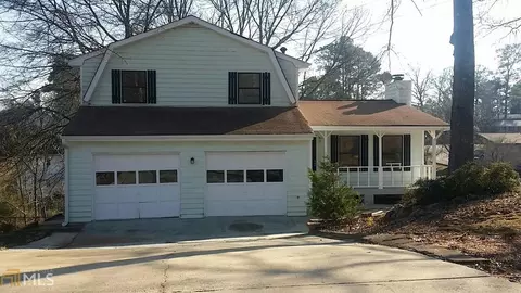 1895 Oxford Dr, Morrow, GA 30260 photo 1