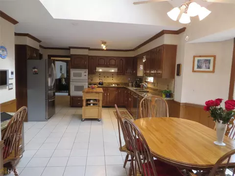 270 Pullman Trl, Roswell, GA 30075 photo 3