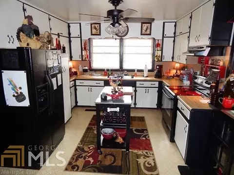 1747 Lake Harbin Rd, Morrow, GA 30260 photo 10