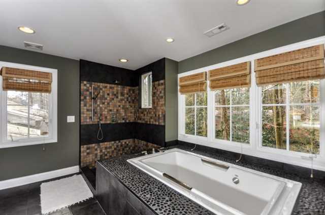 4104 Admiral Dr, Atlanta, GA 30341 photo 15