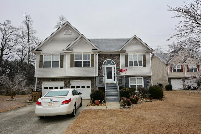 3055 Millpine Ct, Buford, GA 30519 photo 1