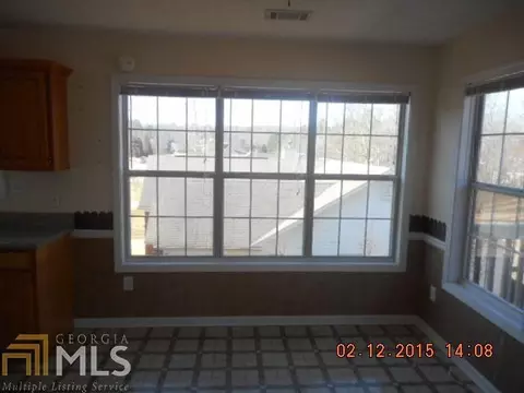 410 Pebble Blvd, Covington, GA 30016 photo 5