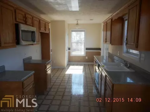 410 Pebble Blvd, Covington, GA 30016 photo 4