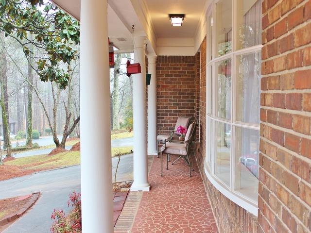 729 Pinehurst Dr, Fairburn, GA 30213 photo 3
